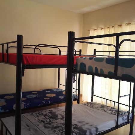 Happy To Mingle Airport Hostel Manila Paranaque City Екстериор снимка