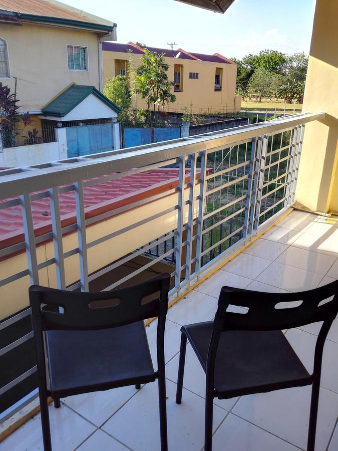 Happy To Mingle Airport Hostel Manila Paranaque City Екстериор снимка