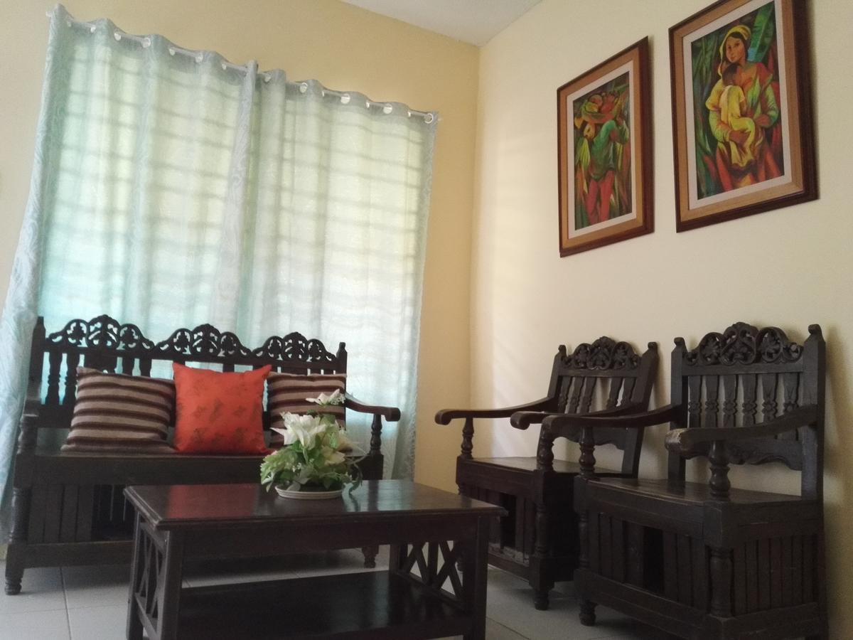 Happy To Mingle Airport Hostel Manila Paranaque City Екстериор снимка